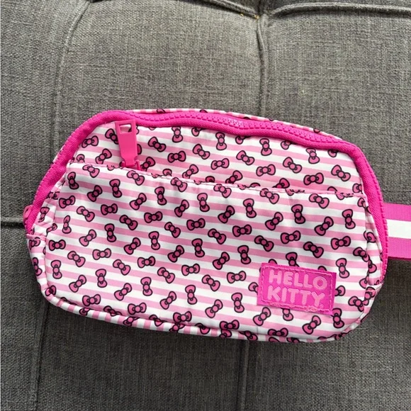 Bioworld Hello Kitty Pink and White Kids Crossbody Bag - Picture 13 of 16